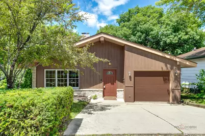 10 E Lake Shore Drive, Round Lake Park, IL 60073 - Photo 1