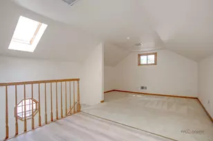 10 E Lake Shore Dr, Round Lake Park, IL 60073 - Photo 17