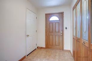 10 E Lake Shore Dr, Round Lake Park, IL 60073 - Photo 3