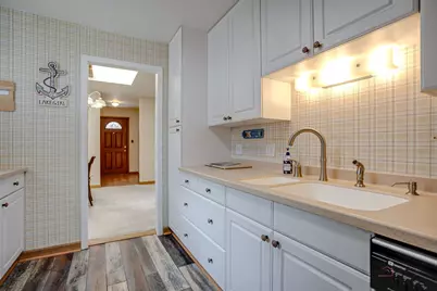 10 E Lake Shore Drive, Round Lake Park, IL 60073 - Photo 9