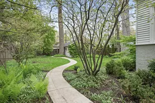 2311 Park Pl, Evanston, IL 60201 - Photo 35