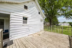 202 5th St, Sherrard, IL 61281 - Photo 9