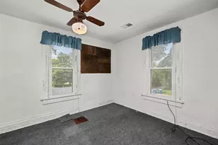 202 5th St, Sherrard, IL 61281 - Photo 41