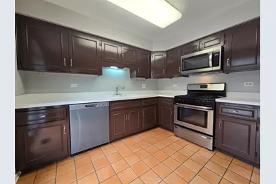 1111 S Waukegan Road S #14, Lake Forest, IL 60045 - Photo 13