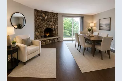 1111 S Waukegan Road S #14, Lake Forest, IL 60045 - Photo 3