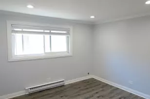 6632 W 64th Pl, Chicago, IL 60638 - Photo 11