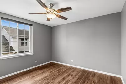 49 S Treehouse Lane #49, Round Lake, IL 60073 - Photo 9