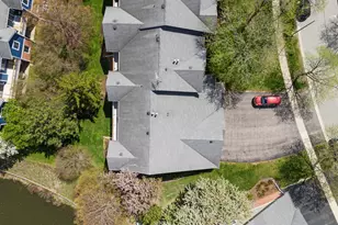 2450 Charleston Dr, Schaumburg, IL 60193 - Photo 25