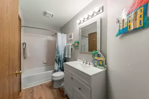 2450 Charleston Dr, Schaumburg, IL 60193 - Photo 19