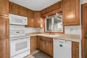 220 Voltz Rd, Northbrook, IL 60062 - Photo 13
