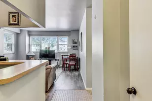2909 N Sheridan Rd, Chicago, IL 60657 - Photo 9