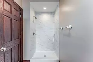 5543 W Diversey Ave, Chicago, IL 60639 - Photo 23