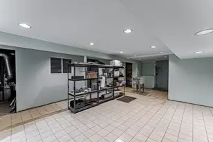 5543 W Diversey Ave, Chicago, IL 60639 - Photo 15