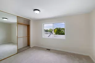 12 Scarlet Hawthorne Ct, Woodridge, IL 60517 - Photo 13