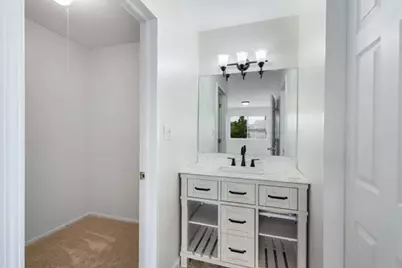 12 Scarlet Hawthorne Court #12, Woodridge, IL 60517 - Photo 11