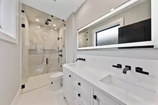 2817 N Lakewood Ave, Chicago, IL 60657 - Photo 11