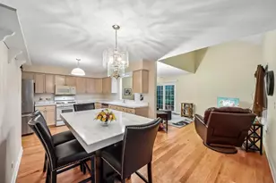1544 Laurel Oaks Dr, Streamwood, IL 60107 - Photo 3