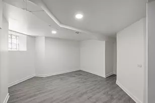 2622 N Central Park Ave, Chicago, IL 60647 - Photo 33