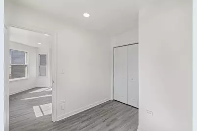 2622 N Central Park Avenue, Chicago, IL 60647 - Photo 17
