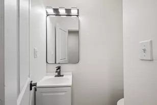 2622 N Central Park Ave, Chicago, IL 60647 - Photo 13
