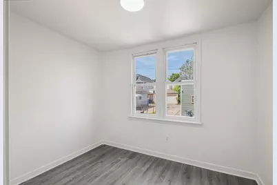 2622 N Central Park Avenue, Chicago, IL 60647 - Photo 9
