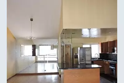9215 Washington Road, Morton Grove, IL 60053 - Photo 11