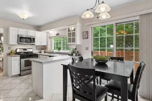1289 Narragansett Dr, Carol Stream, IL 60188 - Photo 5