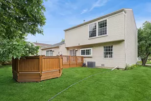 1289 Narragansett Dr, Carol Stream, IL 60188 - Photo 19