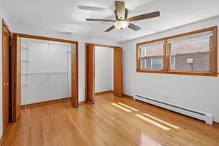 4928 N Lester Ave, Chicago, IL 60630 - Photo 9