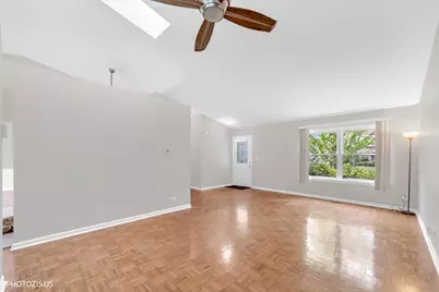 74 Bedford Road, Mundelein, IL 60060 - Photo 3