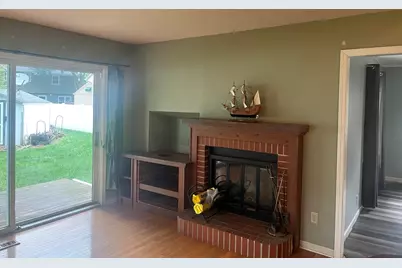 2221 Mayflower Drive, Aurora, IL 60506 - Photo 13