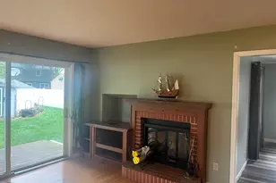 2221 Mayflower Dr, Aurora, IL 60506 - Photo 13