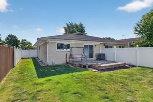 188 Paramount Dr, Wood Dale, IL 60191 - Photo 15