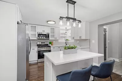 819 E 98th Place, Chicago, IL 60628 - Photo 15
