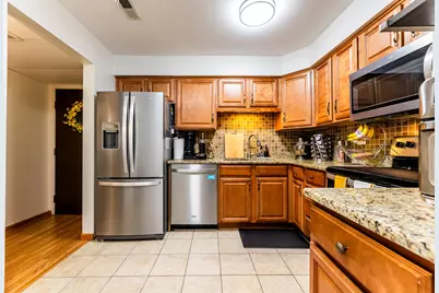 9332 Landings Lane #203D, Des Plaines, IL 60016 - Photo 7