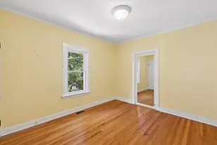 313 N Larch Ave, Elmhurst, IL 60126 - Photo 9