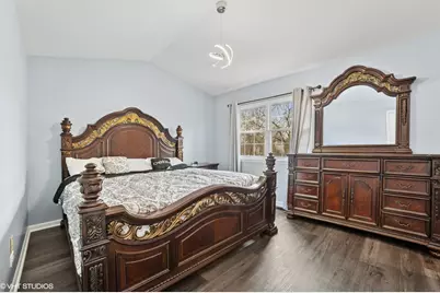 18 Ascot Lane, Streamwood, IL 60107 - Photo 7