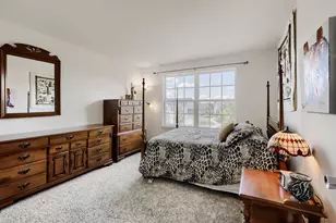 563 Camellia Ave, Aurora, IL 60505 - Photo 19