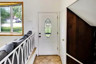 1411 N Burnng Bush Ln, Mount Prospect, IL 60056 - Photo 5