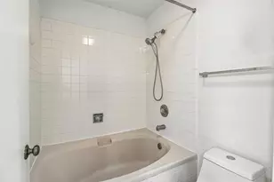 29 Sumac Ln, Schaumburg, IL 60193 - Photo 15