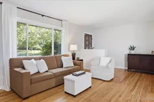 38 W Rand Rd, Villa Park, IL 60181 - Photo 5