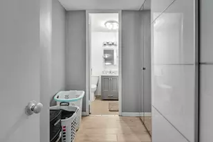 601 E 32nd St, Chicago, IL 60616 - Photo 9