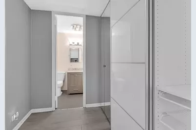 601 E 32nd Street #403, Chicago, IL 60616 - Photo 7