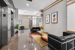 601 E 32nd St, Chicago, IL 60616 - Photo 5