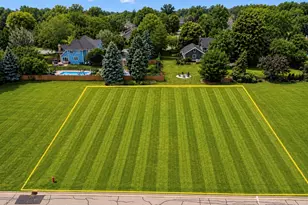 719 Independence Ave, Sycamore, IL 60178 - Photo 1