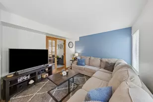 21748 W Juneau Dr, Plainfield, IL 60544 - Photo 5