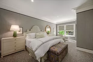 230 E Delaware Pl, Chicago, IL 60611 - Photo 29