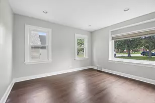 334 55th St, Clarendon Hills, IL 60514 - Photo 5