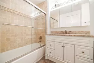 545 N Dearborn St, Chicago, IL 60654 - Photo 27