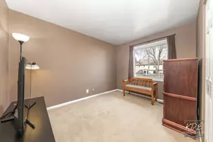 1317 Carol Ln, Naperville, IL 60565 - Photo 17